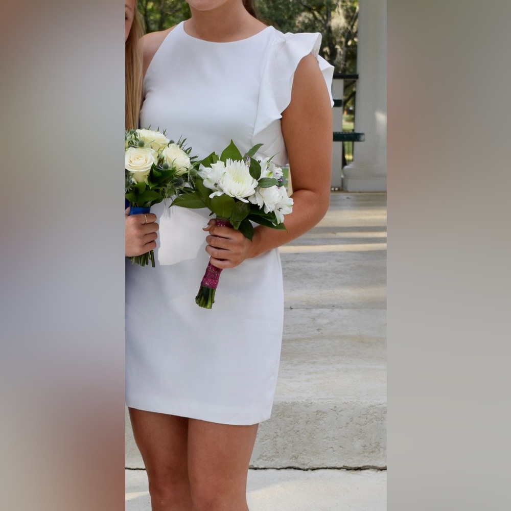 white lulu dress with ruffle sleeve